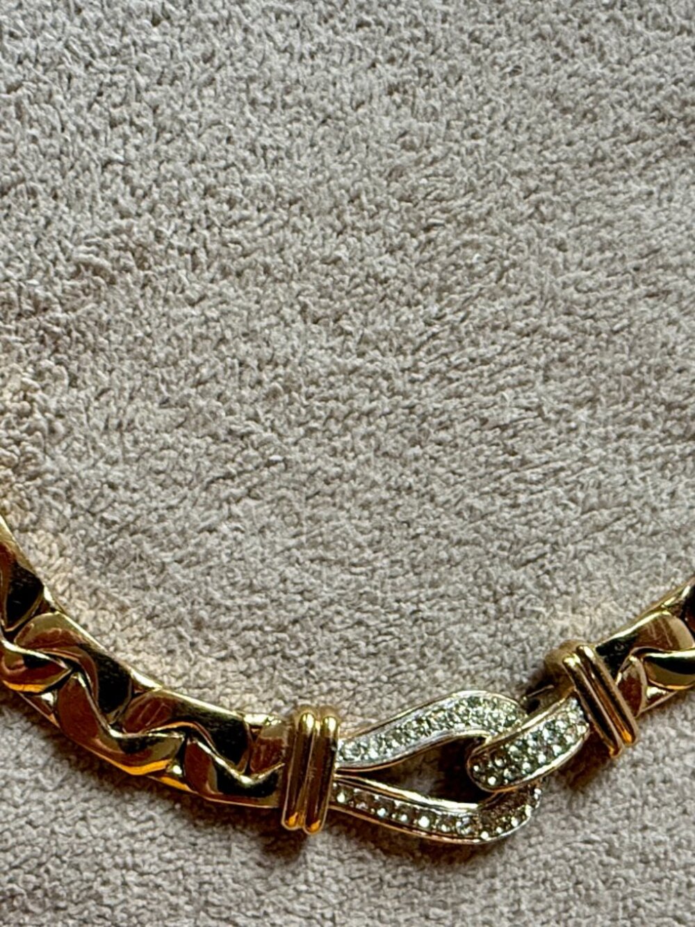 Vintage Style Gold Tone & Faux Crystal Statement Necklace 15.5” Elegant Link - Picture 3 of 7